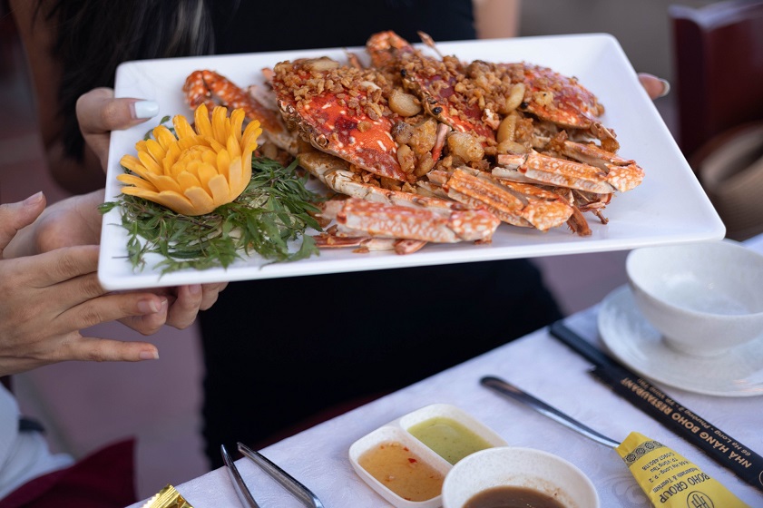 BOHO offers over 100 fresh seafood dishes