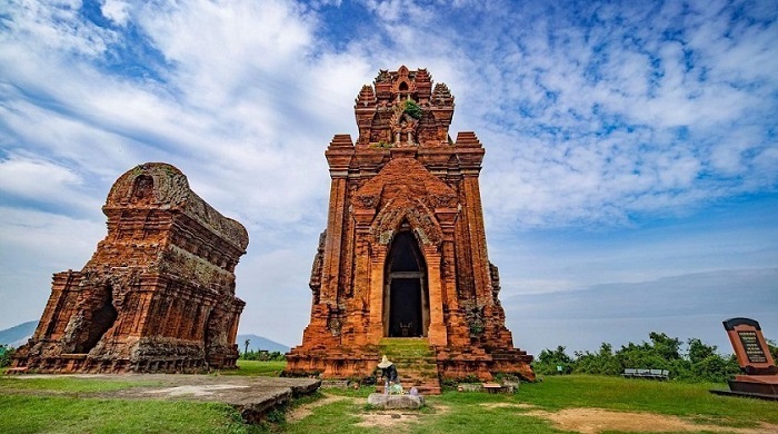 Banh It Cham Temple
