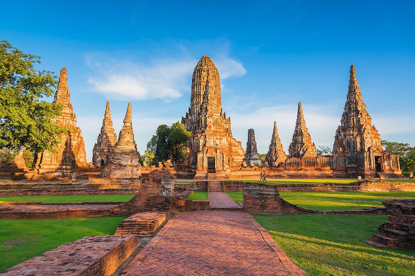 For the best landmarks of Southeast Asia, don’t miss Ayutthaya