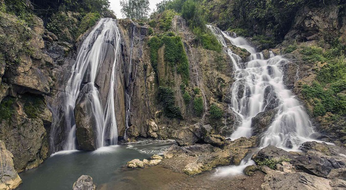 Go Lao Waterfall
