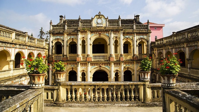 Hoang A Tuong Palace