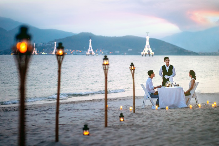 honeymoon wedding in Vietnam