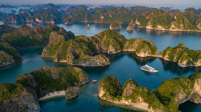 How to get to Cat Ba Island