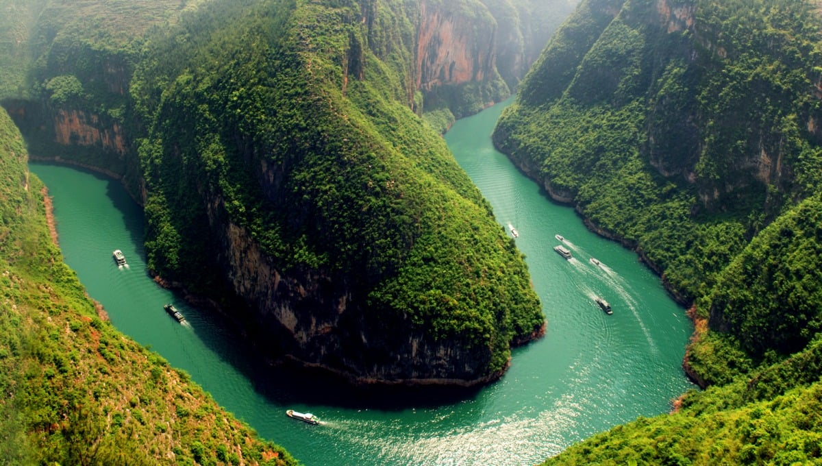 Longest river in Asia