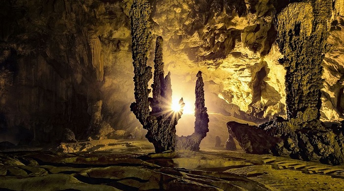 Nguom Ngao Cave