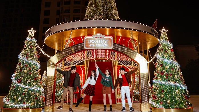 Outdoor Christmas decorations