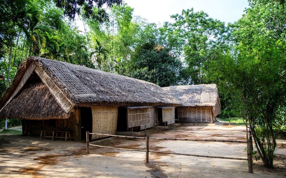 Sen Village
