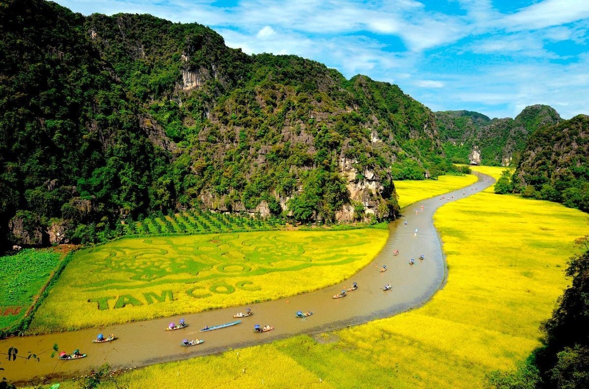 Tam Coc in Ninh Binh