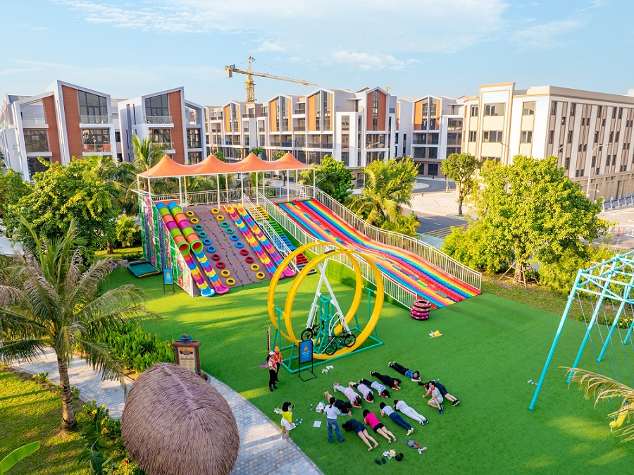 Team building at VinWonders Wave Park & Water Park