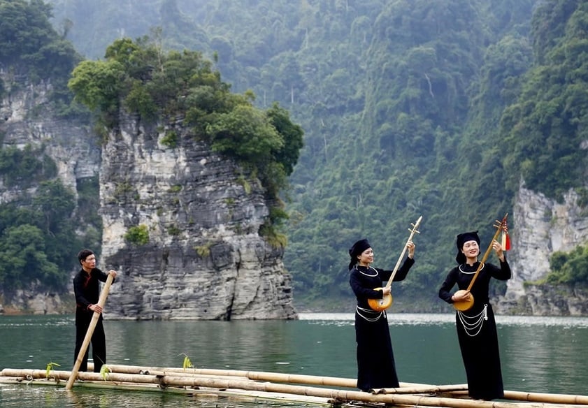 The local ethnic groups around Na Hang Lake offer a unique cultural experience