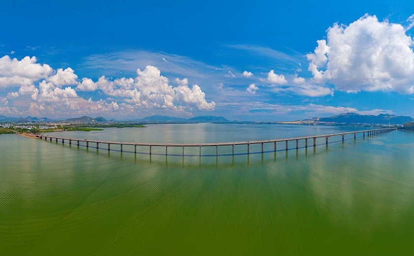 Thi Nai Bridge is a vital transport route in Quy Nhon