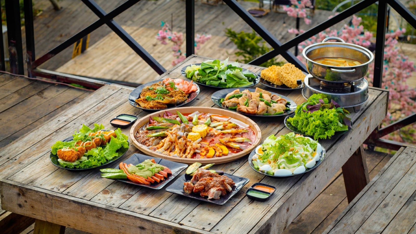 Thung Lũng Đèn Coffee - BBQ Đà Lạt