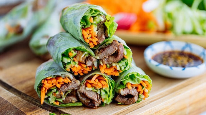 Vietnamese salad roll