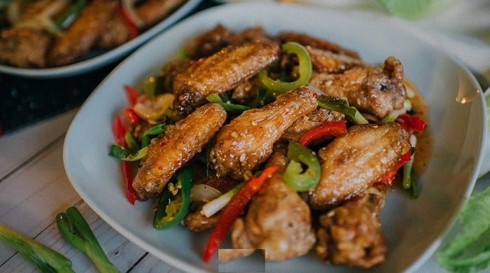 Vietnamese fish sauce chicken wings