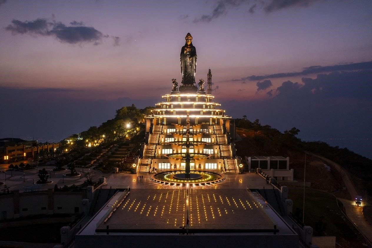 Vietnamese pagodas