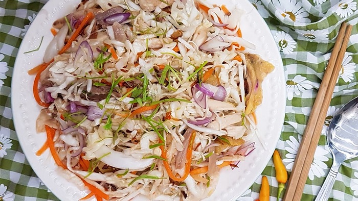 Vietnamese cabbage salad