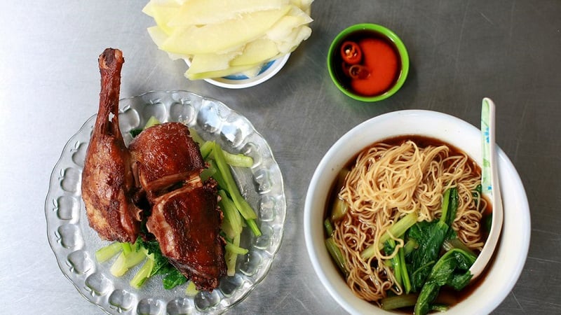 Vietnamese duck noodle soup