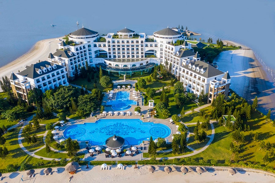 Vinpearl delivers elegant comforts and attentive service