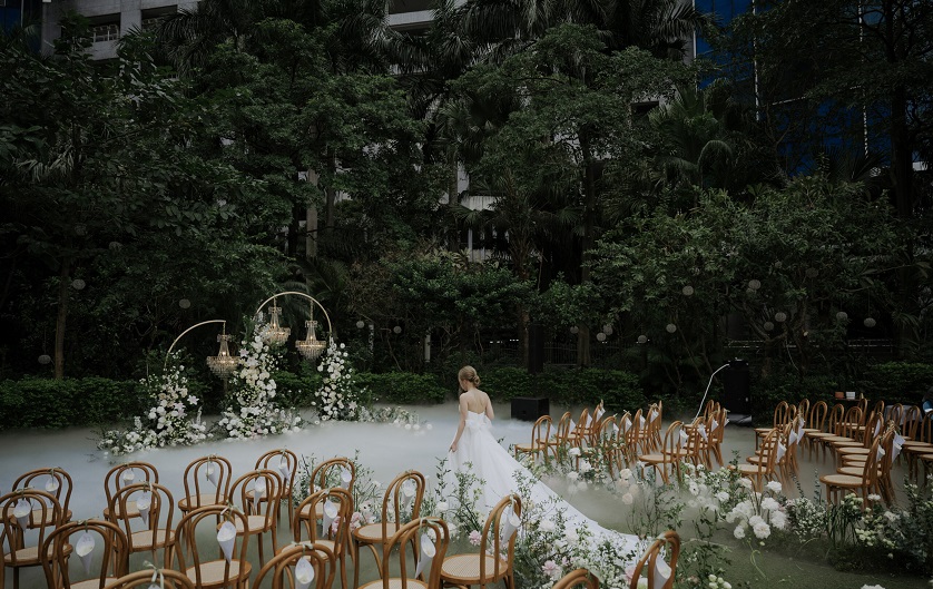 Wedding packages in Vietnam offers intimate celebrations tailored to your style (Source: Collected)