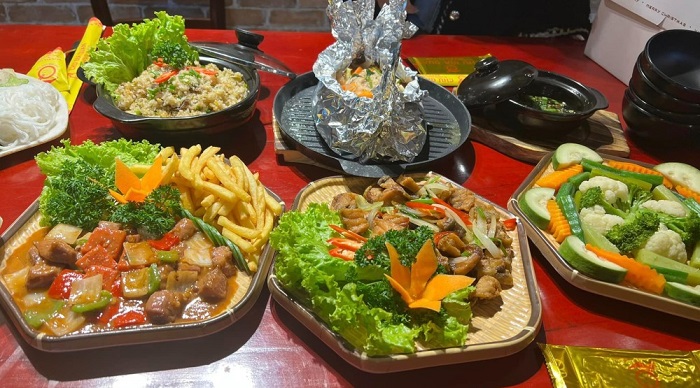 Ăn tối Đà Lạt