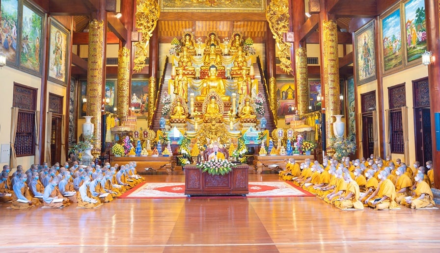 Ba Vang Pagoda