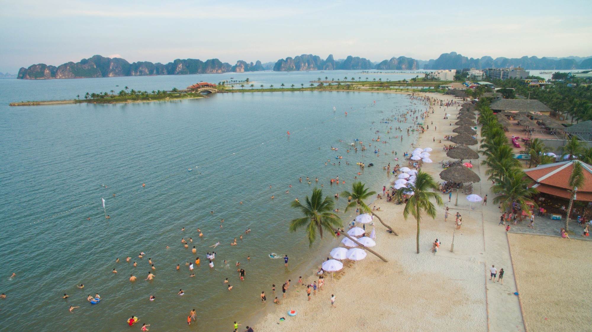 Bãi biển Tuần Châu