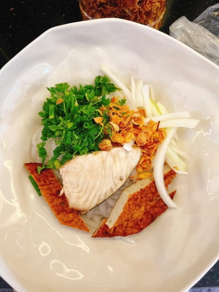 Bánh canh cá thu Phú Quốc