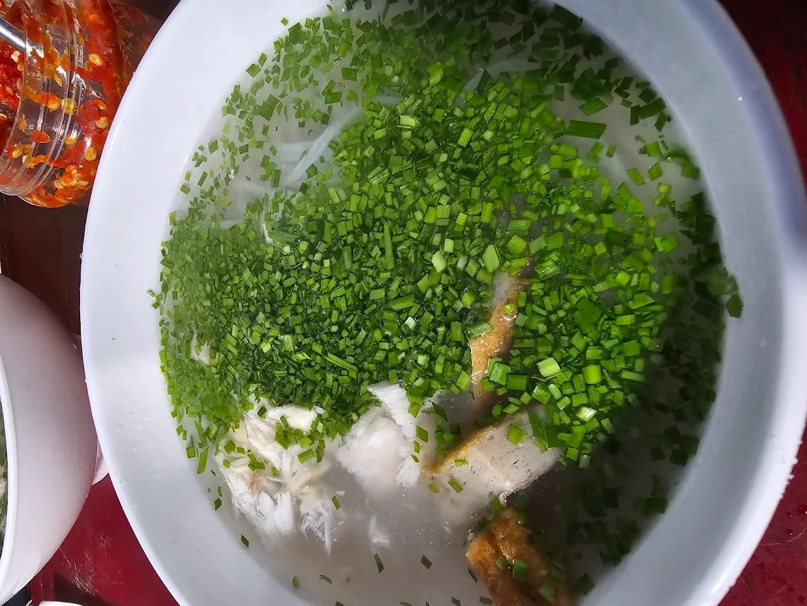 Bánh canh hẹ công viên Nguyễn Huệ