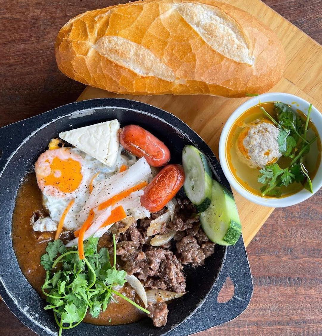 bánh mì chảo ngon Đà Lạt