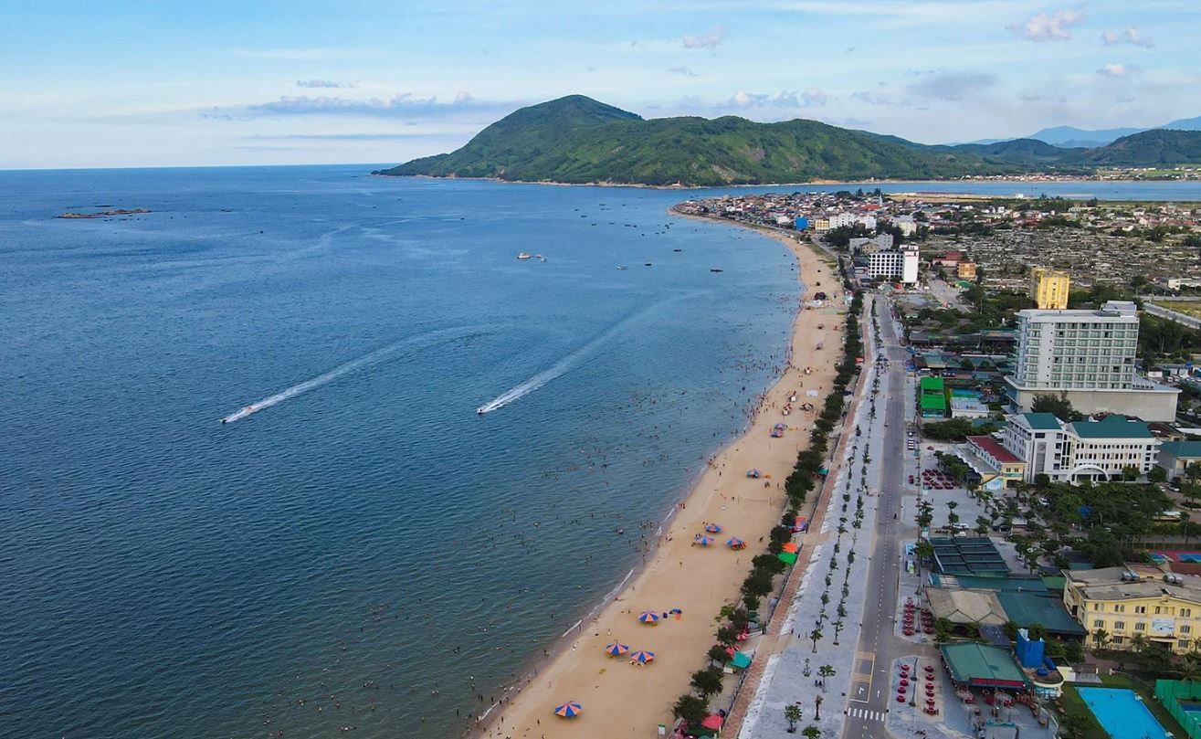 Biển Thiên Cầm Hà Tĩnh đẹp nao lòng