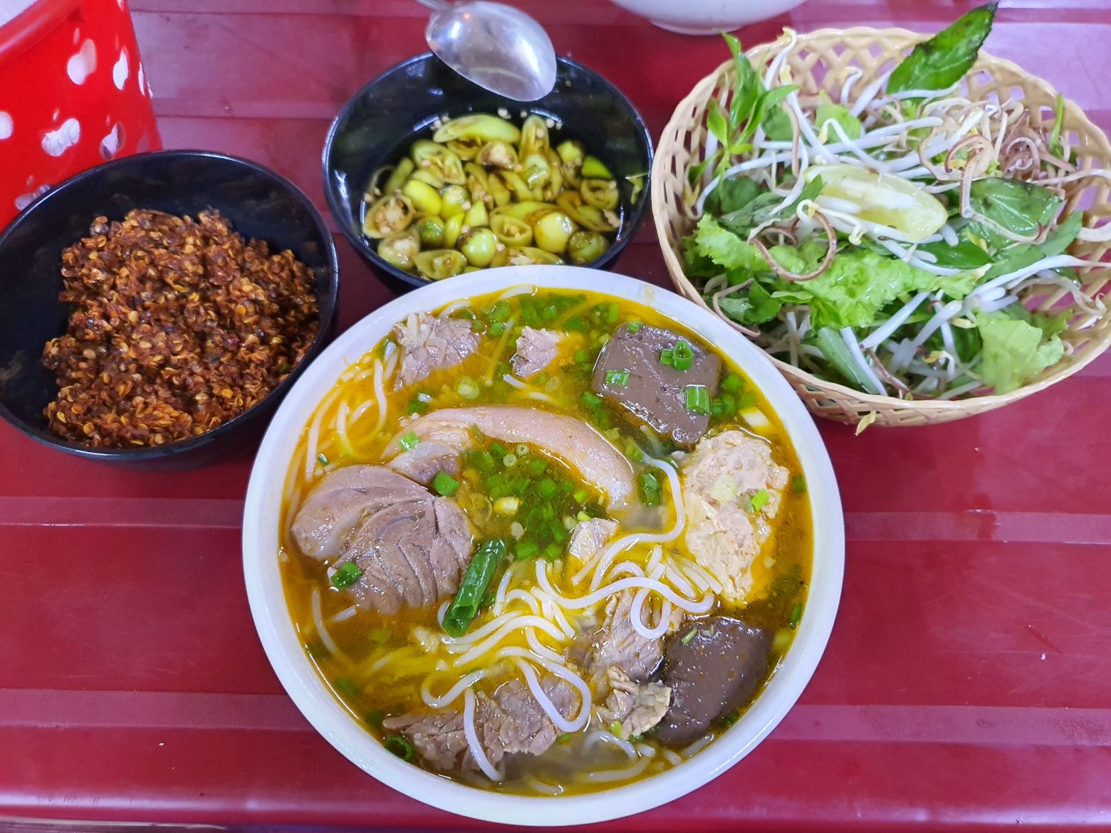 Bún bò Huế ngon ở Quy Nhơn