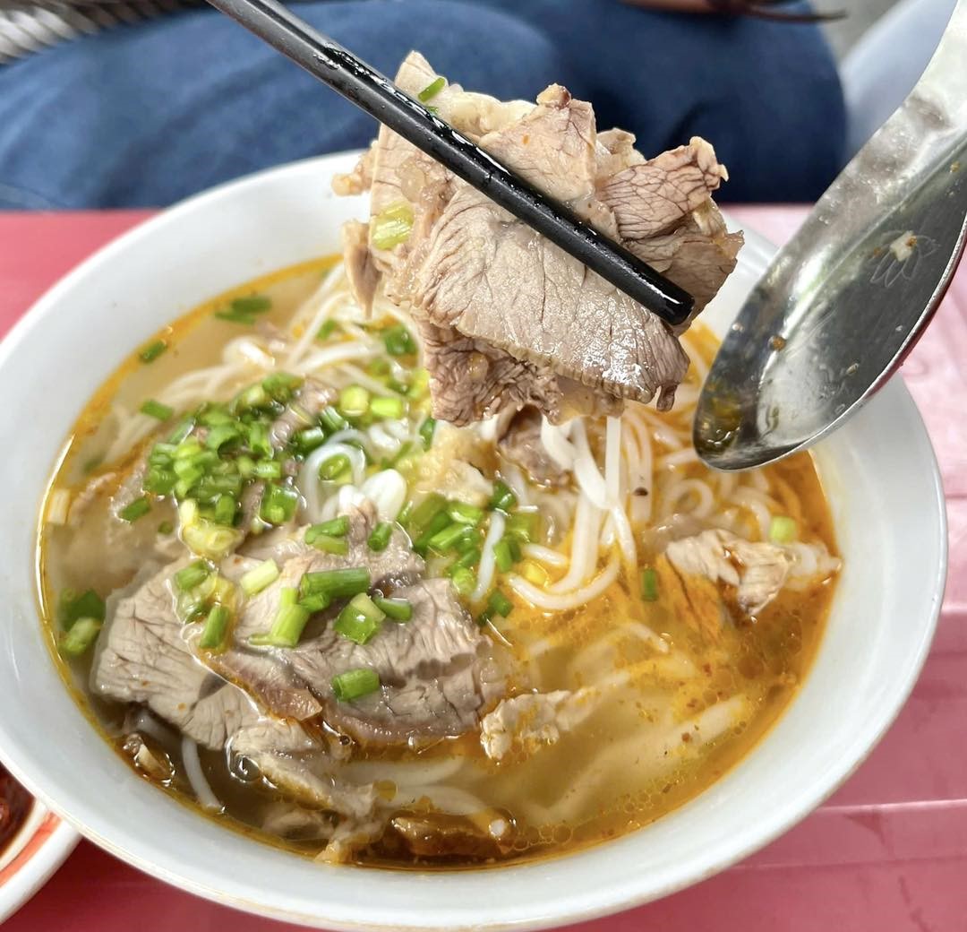 Bún bò Huế Vân Hường