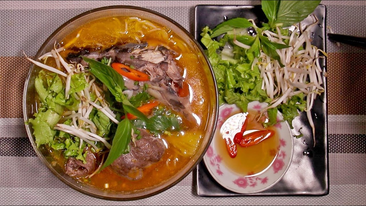 Bún cá ngừ um 