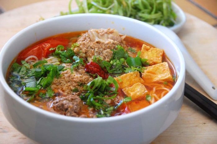 Da Nang club noodle soup