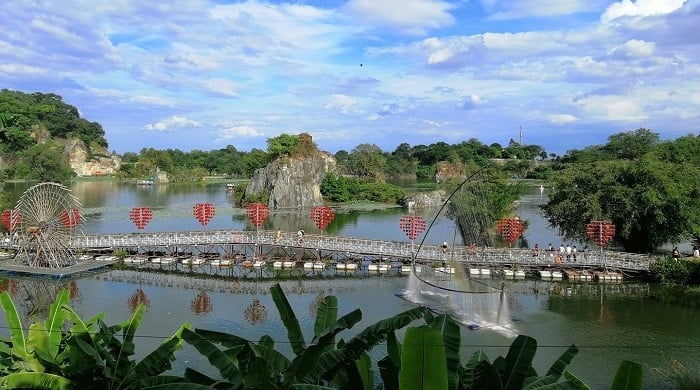 Buu Long Tourist Area