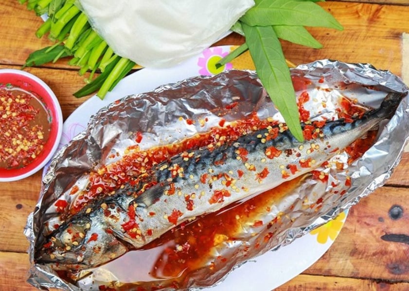 Cá nục cuốn bánh tráng Đà Nẵng