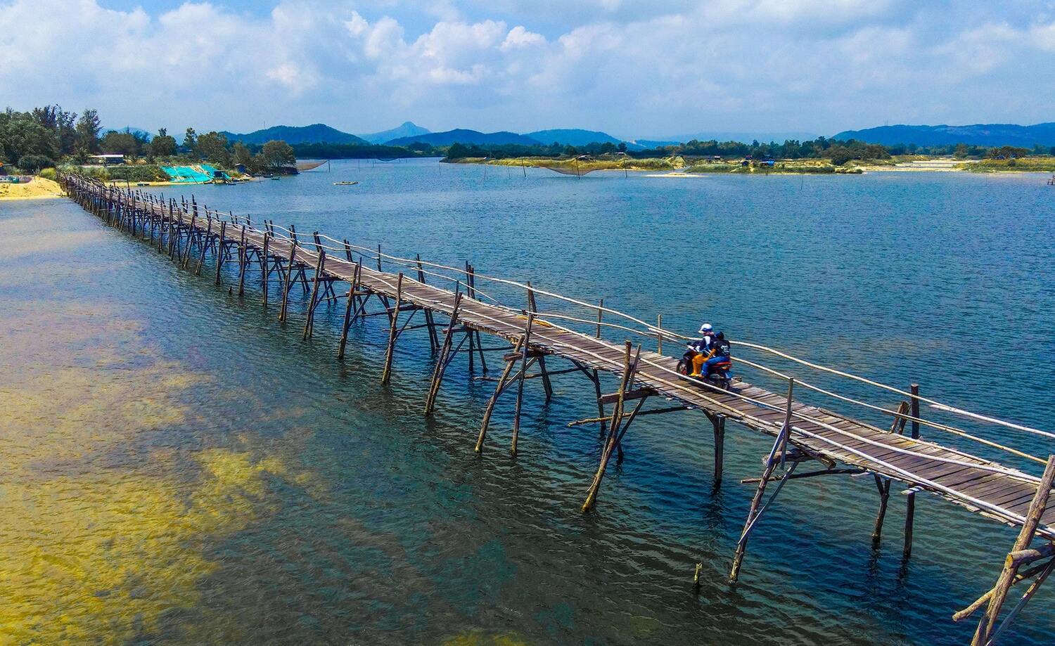 cầu gỗ Ông Cọp