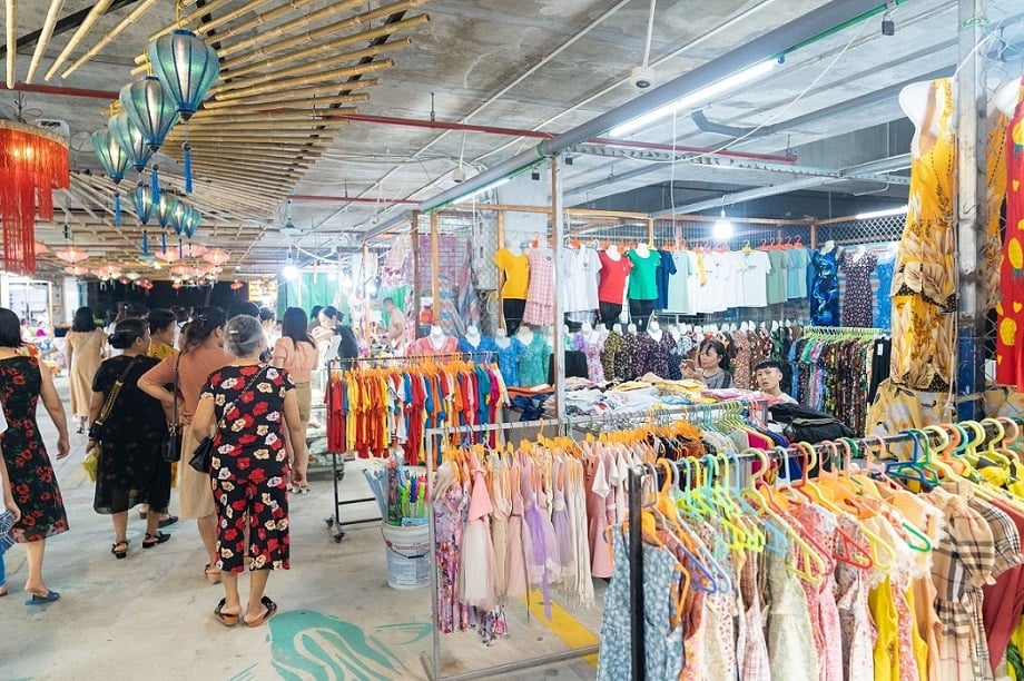 chợ đêm Bazaar Hạ Long