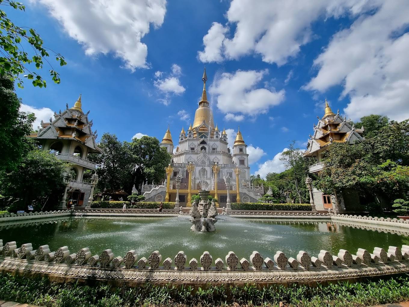 Chùa Bửu Long Quận 9