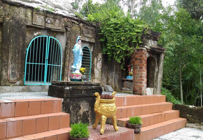 chùa Ngọa Cương