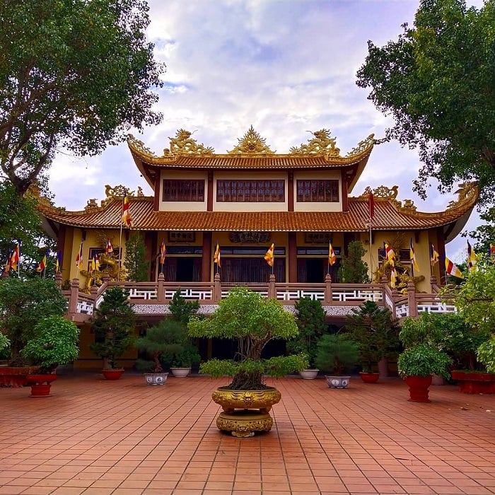 chùa Pháp Lâm