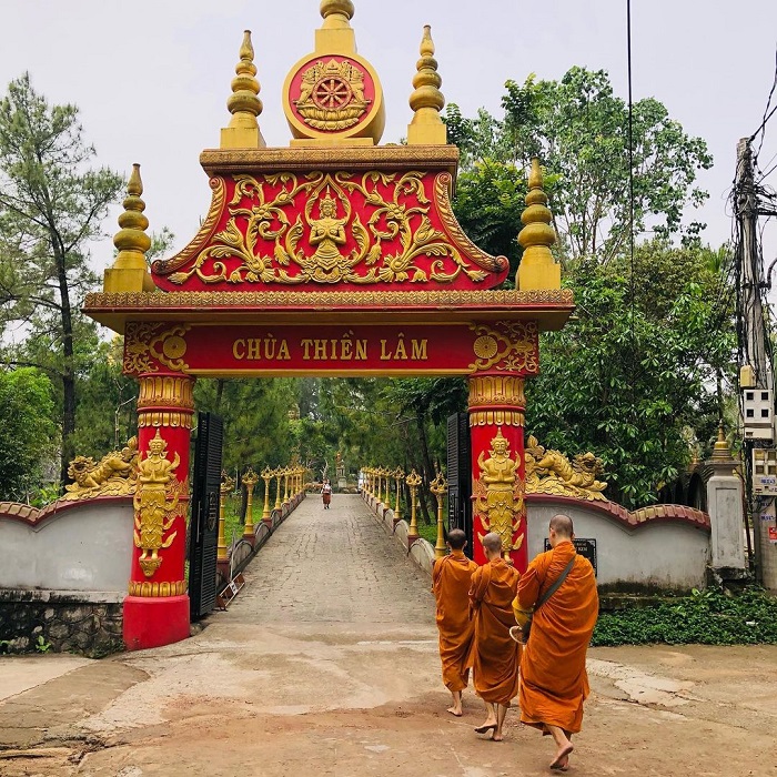 CHÙA THIỀN LÂM NỔI BẬT VỚI KIẾN TRÚC THÁI LAN ĐỘC ĐÁO GIỮA LÒNG CỐ ĐÔ