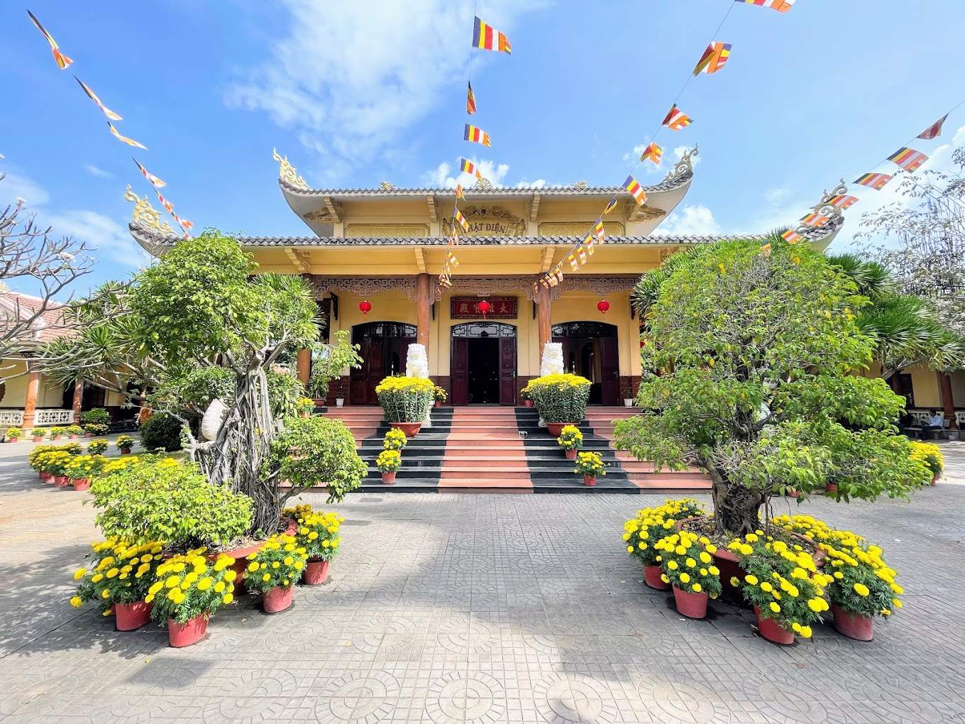Chùa Xá Lợi Phật Đài Quận 9