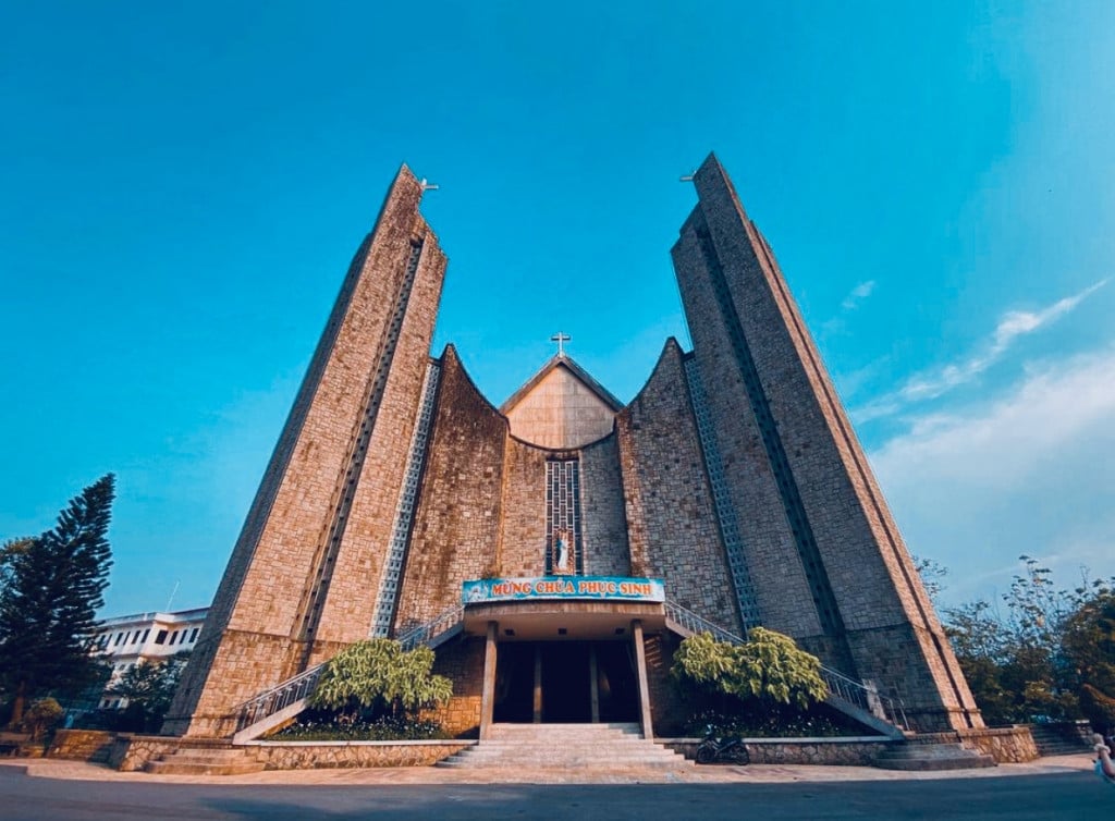 Churches in Vietnam