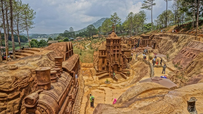 Clay Tunnel