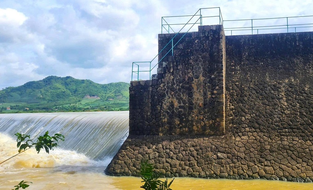Công trình thủy lợi đập Đồng Cam