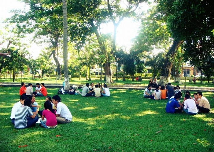công viên Hoàng Văn Thụ