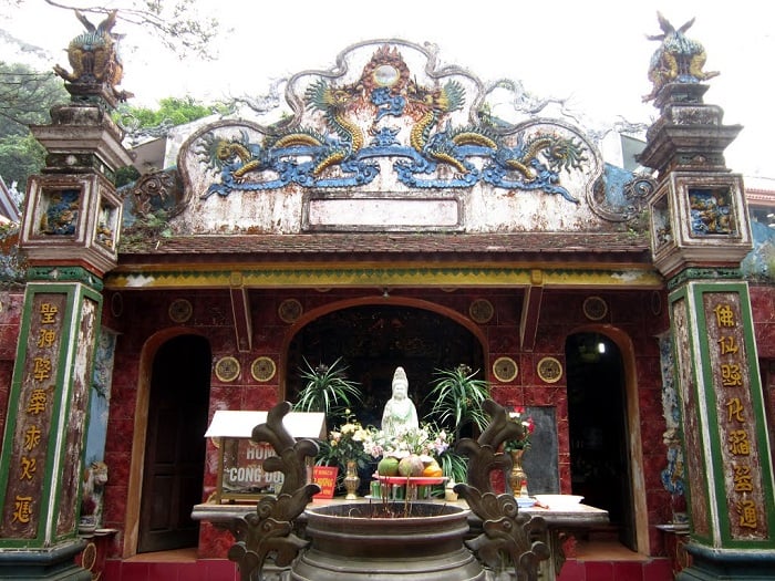Ba Chua Thuong Ngan Temple