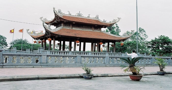 Đền Lan Giang 
