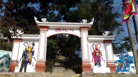Đền Pác Tạ 